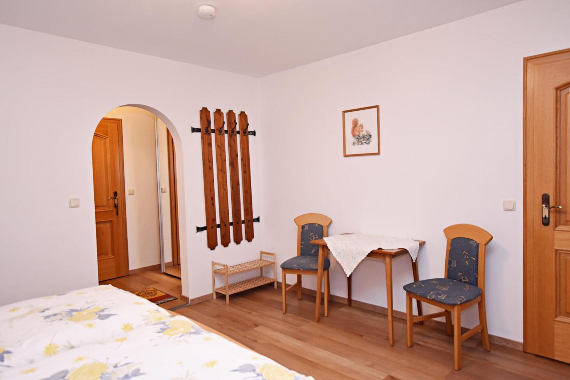 Ferienwohnung-Susanne-Im-Gaestehaus-Bergfrieden Bayersoien Esterno foto