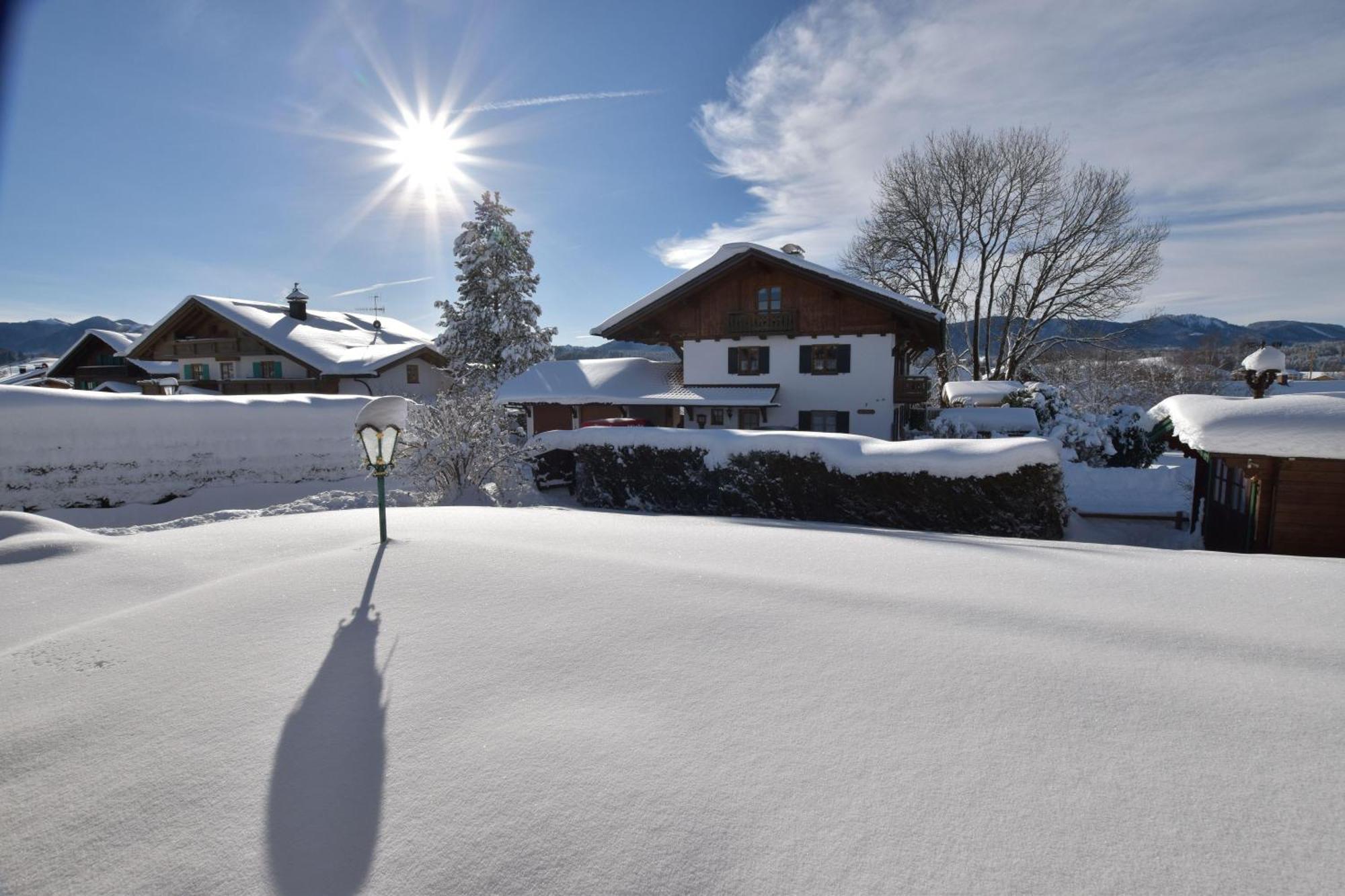 Ferienwohnung-Susanne-Im-Gaestehaus-Bergfrieden Bayersoien Esterno foto